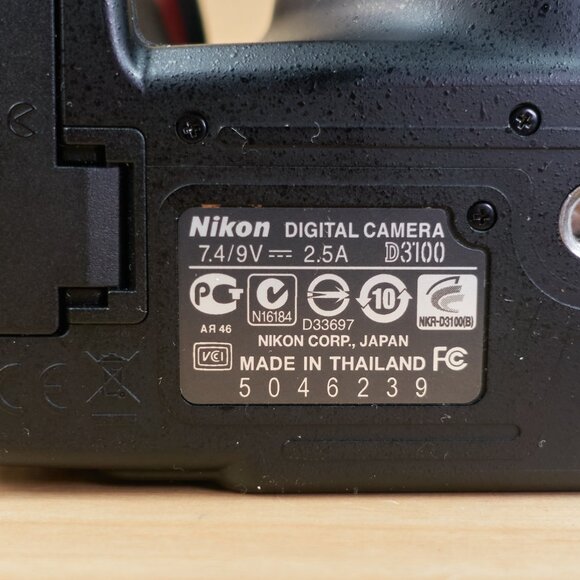 Nikon D3100 14.2MP DSLR Camera w/ AF-S Nikkor DX VR 18-55mm f/3.5-5.6G Lens - Picture 10 of 11
